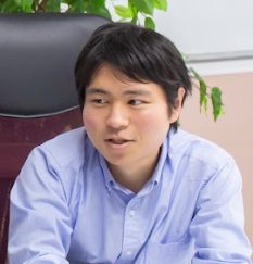 講師のエンジニア